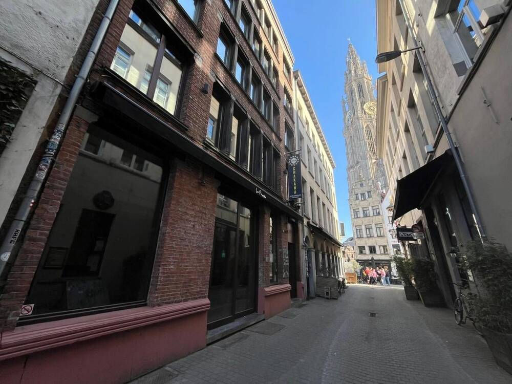 Handelszaak te huur in Antwerpen 2000 2950.00€ slaapkamers m² - Zoekertje 458388