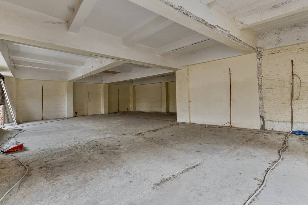 Handelszaak te  in Borgerhout 2140 2850.00€  slaapkamers 808.00m² - Zoekertje 462629