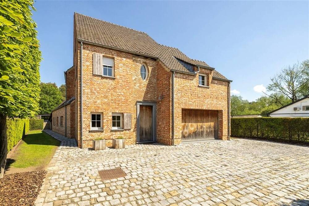 Huis te koop in Lille 2275 545000.00€ 3 slaapkamers 400.00m² - Zoekertje 463307