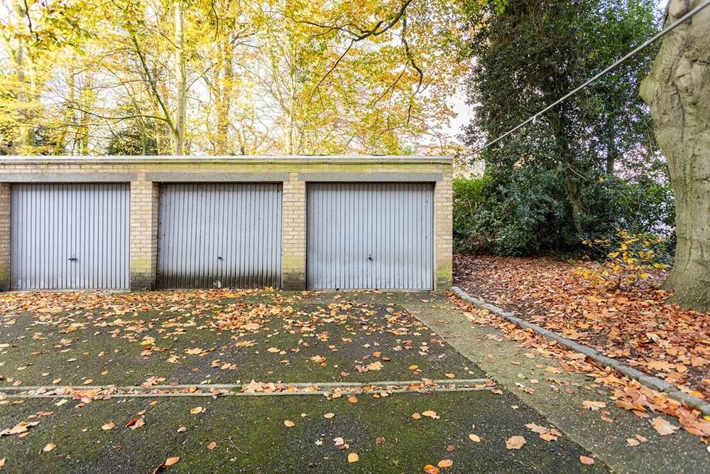 Parking & garage te koop in Deurne 2100 25000.00€ slaapkamers m² - Zoekertje 462877