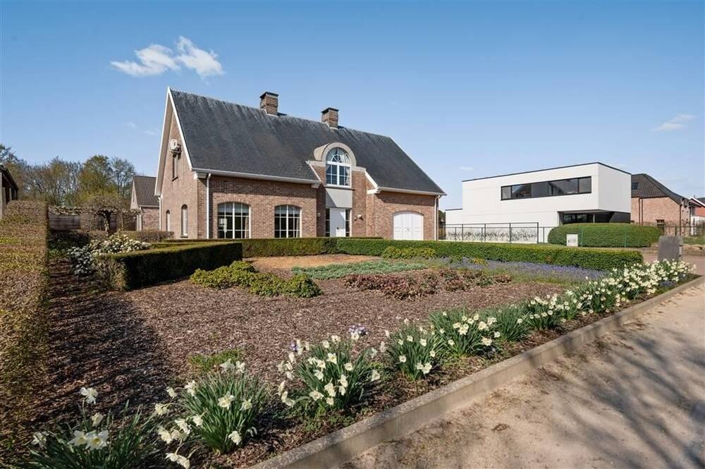Huis te  koop in Putte 2580 699000.00€ 3 slaapkamers 278.00m² - Zoekertje 463290