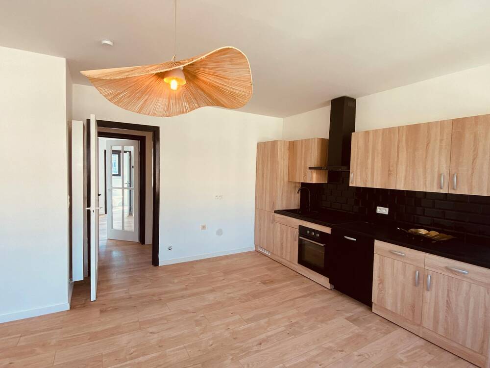 Appartement te  huur in Antwerpen 2060 1300.00€ 2 slaapkamers 65.00m² - Zoekertje 775365