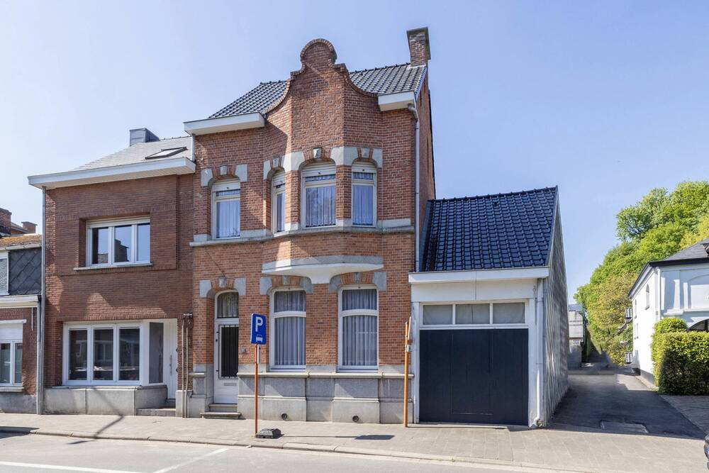 Herenhuis te  koop in Grobbendonk 2280 297000.00€ 4 slaapkamers 171.00m² - Zoekertje 466564