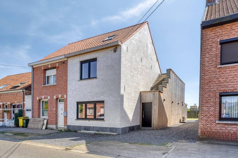 Huis te koop in Olen 2250 369000.00€ 4 slaapkamers 175.00m² - Zoekertje 467633