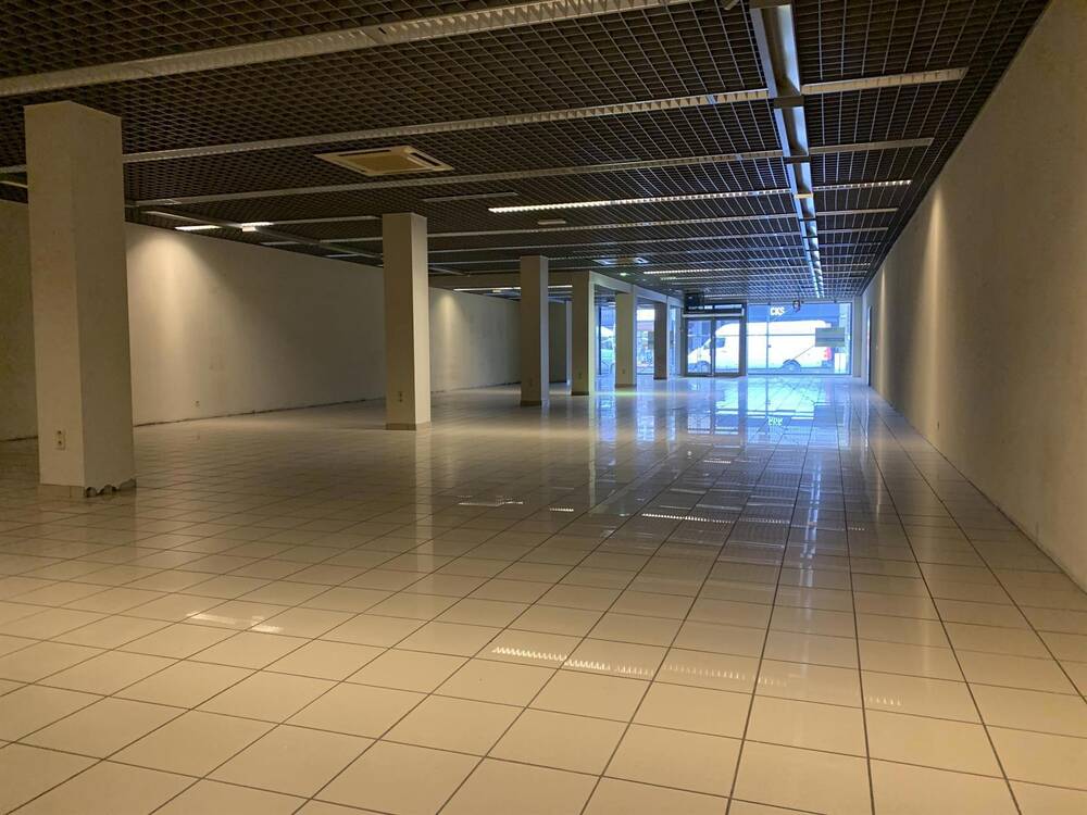 Handelszaak te koop in Mol 2400 375000.00€ slaapkamers 376.00m² - Zoekertje 469878