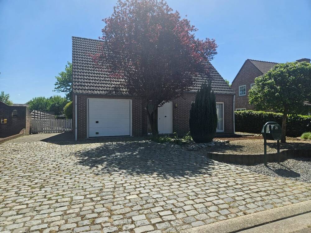 Huis te huur in Mol 2400 1275.00€ 3 slaapkamers m² - Zoekertje 472967