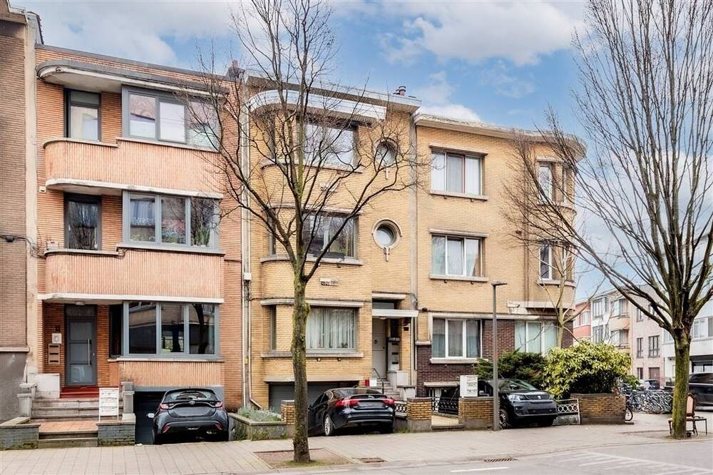 Huis te koop in Borgerhout 2140 649000.00€ 3 slaapkamers 285.00m² - Zoekertje 472845