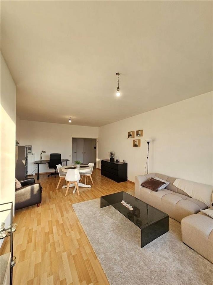 Appartement te  koop in Wilrijk 2610 209000.00€ 1 slaapkamers 80.00m² - Zoekertje 472187