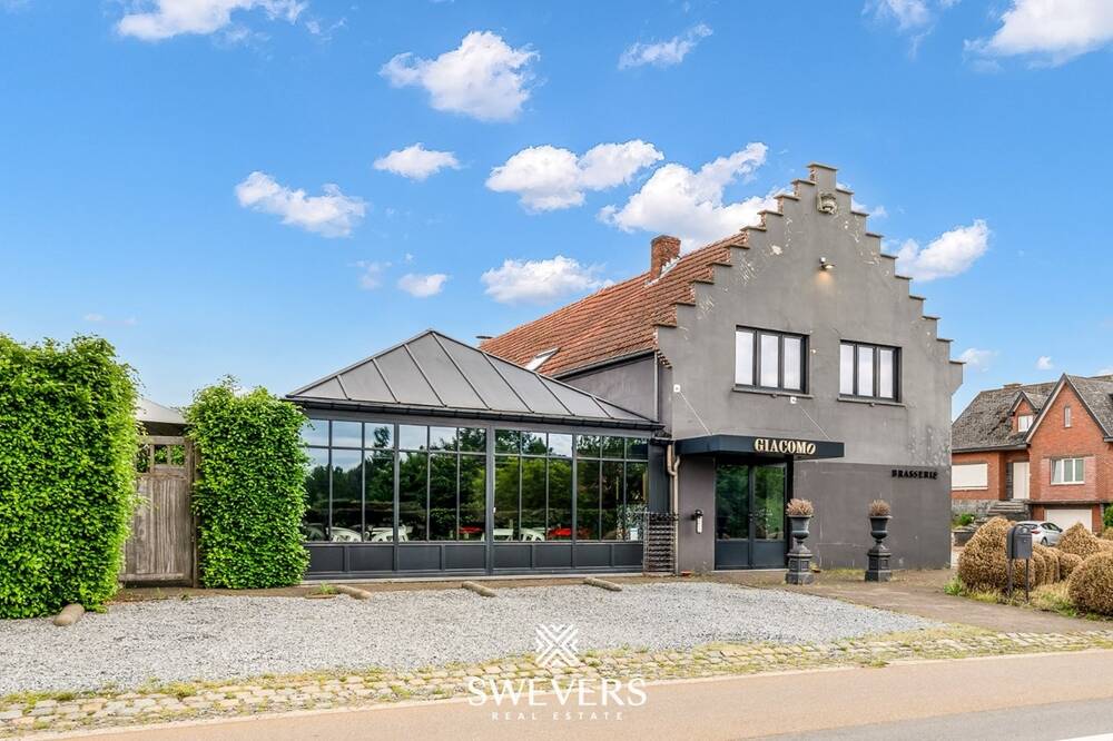 Handelszaak te koop in Laakdal 2430 385000.00€ slaapkamers m² - Zoekertje 472520