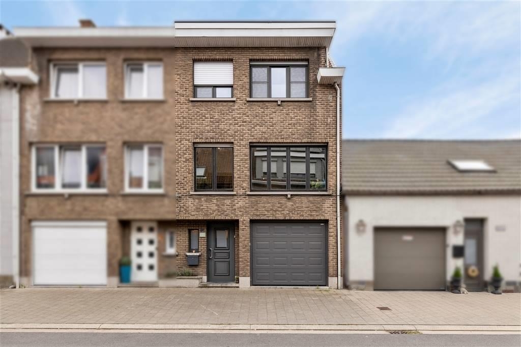 Huis te koop in Boom 2850 299000.00€ 5 slaapkamers 150.00m² - Zoekertje 476201