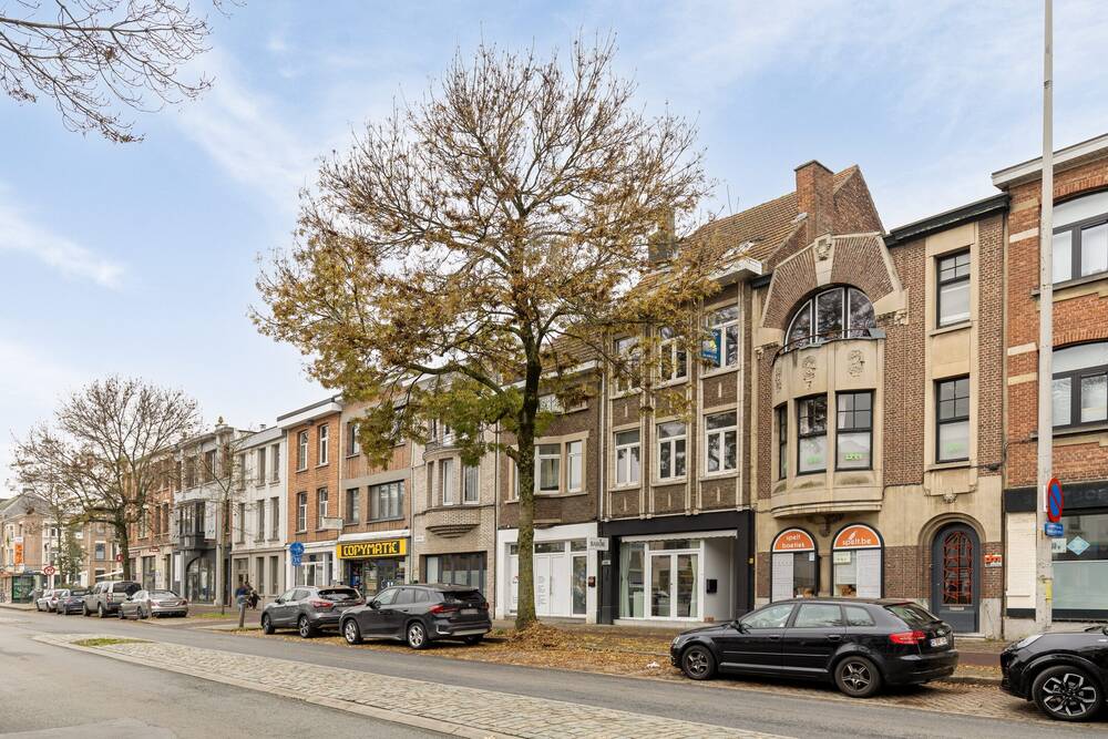Appartement te koop in Berchem 2600 235000.00€ 3 slaapkamers 120.00m² - Zoekertje 477538