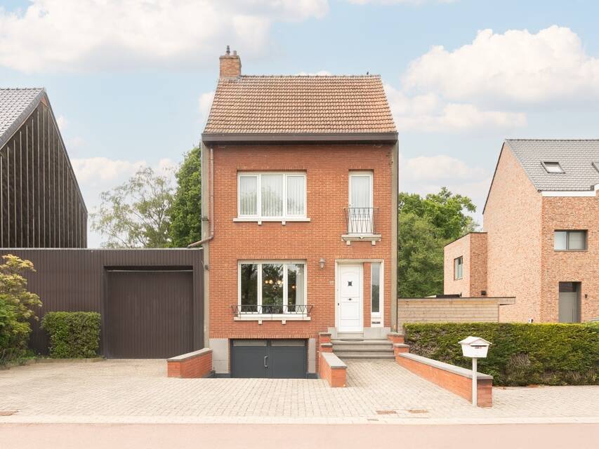 Huis te koop in Boechout 2530 695000.00€ 2 slaapkamers 231.51m² - Zoekertje 476076