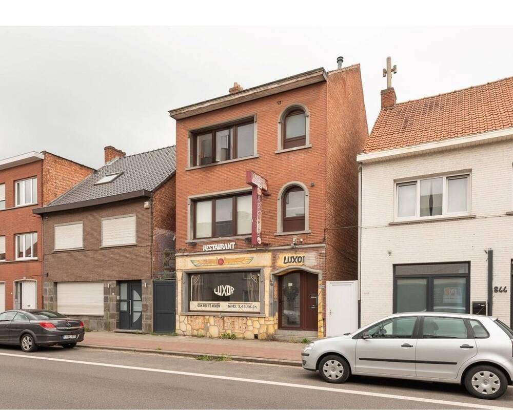 Appartementsgebouw te  koop in Brasschaat 2930 475000.00€ 2 slaapkamers 314.00m² - Zoekertje 475680