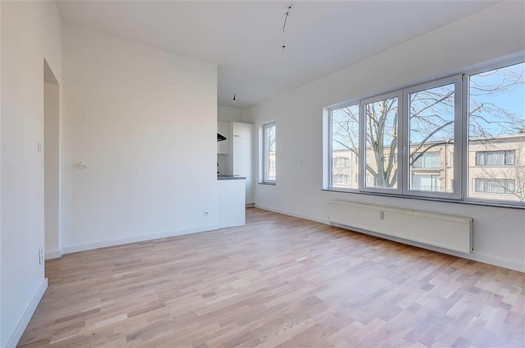 Appartement te  koop in Wilrijk 2610 265000.00€ 2 slaapkamers 65.00m² - Zoekertje 475690