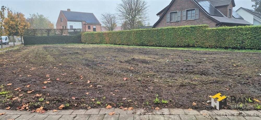 Grond te  koop in Kalmthout 2920 325000.00€  slaapkamers m² - Zoekertje 477687