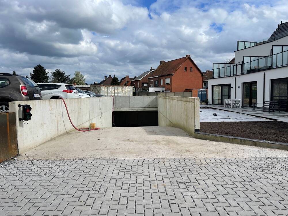 Parking & garage te  huur in Bornem 2880 90.00€  slaapkamers m² - Zoekertje 477891
