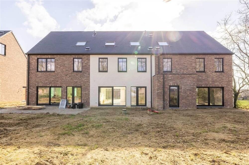 Huis te koop in Heist-op-den-Berg 2220 478985.00€ 4 slaapkamers 183.00m² - Zoekertje 478293