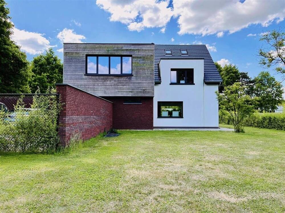 Huis te huur in Westerlo 2260 1950.00€ 3 slaapkamers 222.00m² - Zoekertje 479449