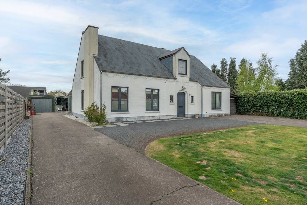 Huis te  koop in Gierle 2275 470000.00€ 4 slaapkamers 190.00m² - Zoekertje 479384