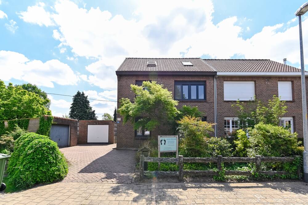 Huis te koop in Herentals 2200 369000.00€ 3 slaapkamers 158.00m² - Zoekertje 480833