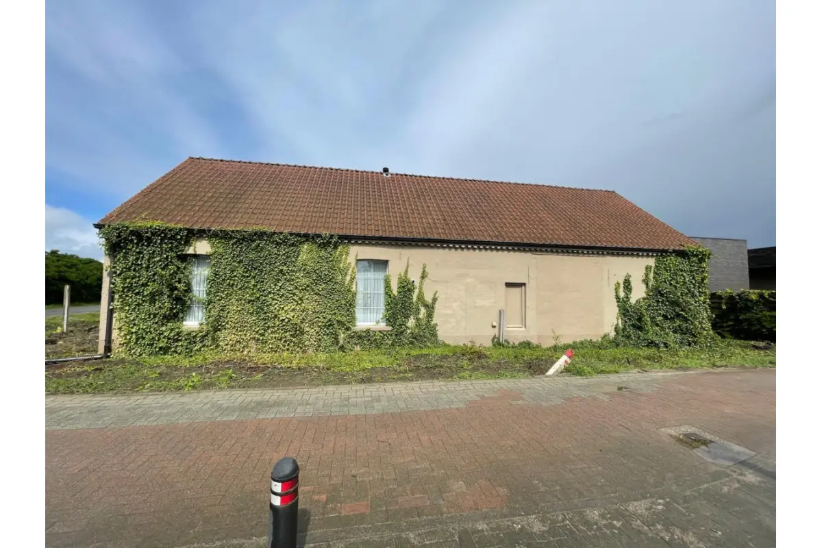 Huis te  koop in Nijlen 2560 265000.00€ 3 slaapkamers 151.00m² - Zoekertje 479292