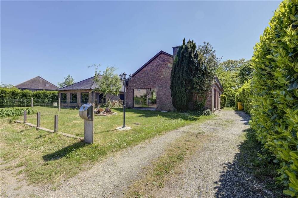 Huis te koop in Herselt 2230 299000.00€ 3 slaapkamers 153.00m² - Zoekertje 481780
