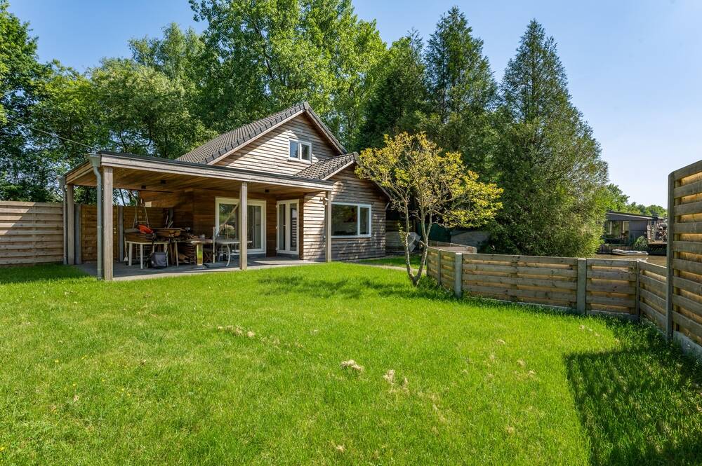 Bungalow te  koop in Geel 2440 185000.00€ 3 slaapkamers m² - Zoekertje 482188