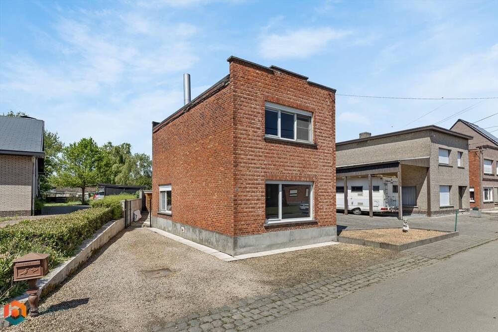 Huis te koop in Heist-op-den-Berg 2220 165000.00€ 2 slaapkamers 98.00m² - Zoekertje 482172