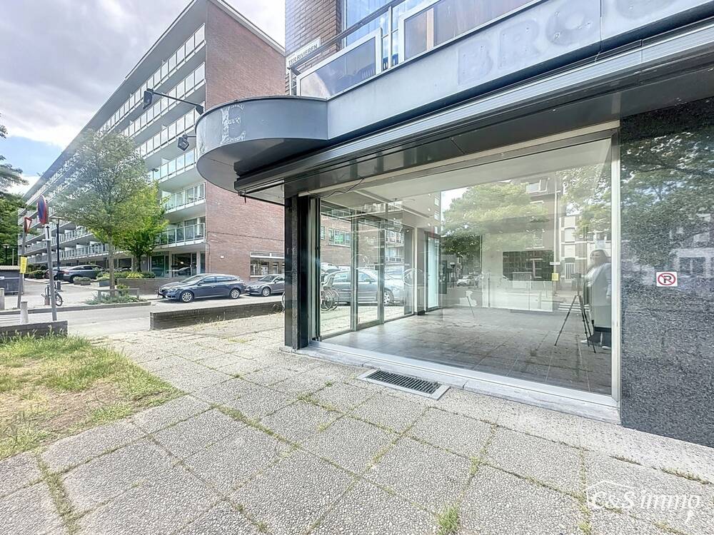 Handelszaak te huur in Deurne 2100 1100.00€ slaapkamers 65.00m² - Zoekertje 482880