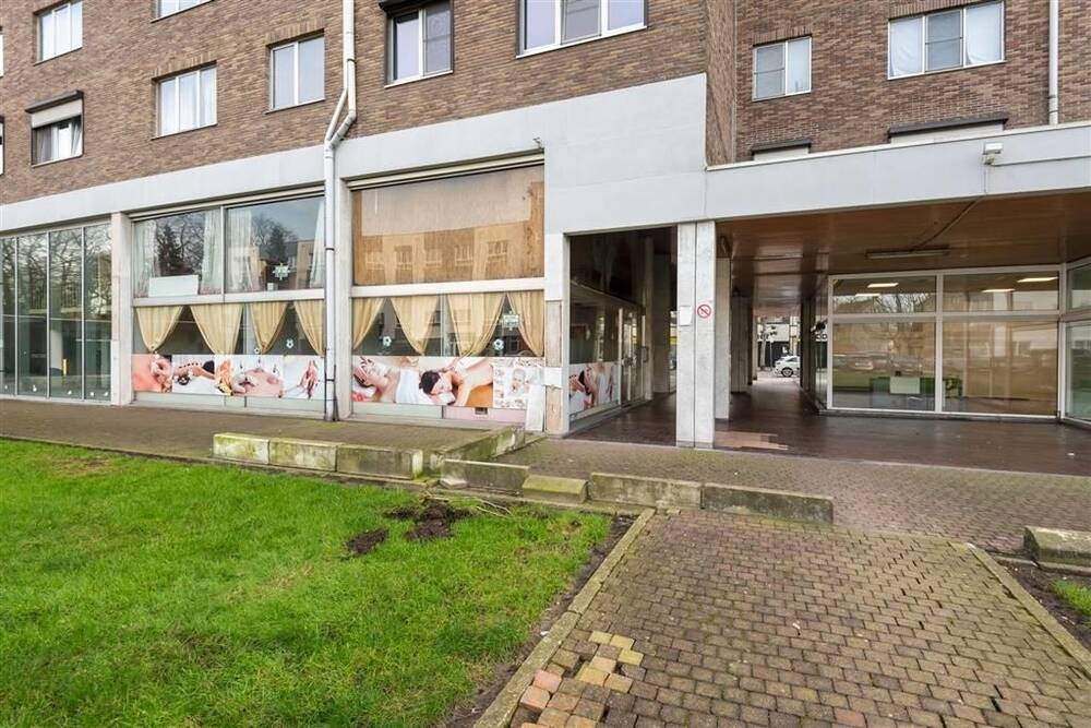 Handelszaak te koop in Turnhout 2300 95000.00€ slaapkamers 147.00m² - Zoekertje 484955