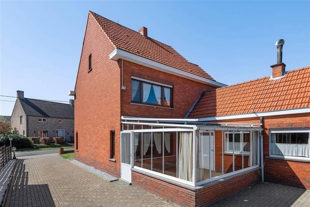 Huis te koop in Beerse 2340 359000.00€ 4 slaapkamers m² - Zoekertje 484312