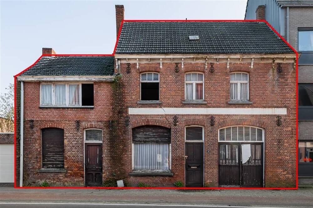 Huis te koop in Poppel 2382 249000.00€ 5 slaapkamers 228.00m² - Zoekertje 483963