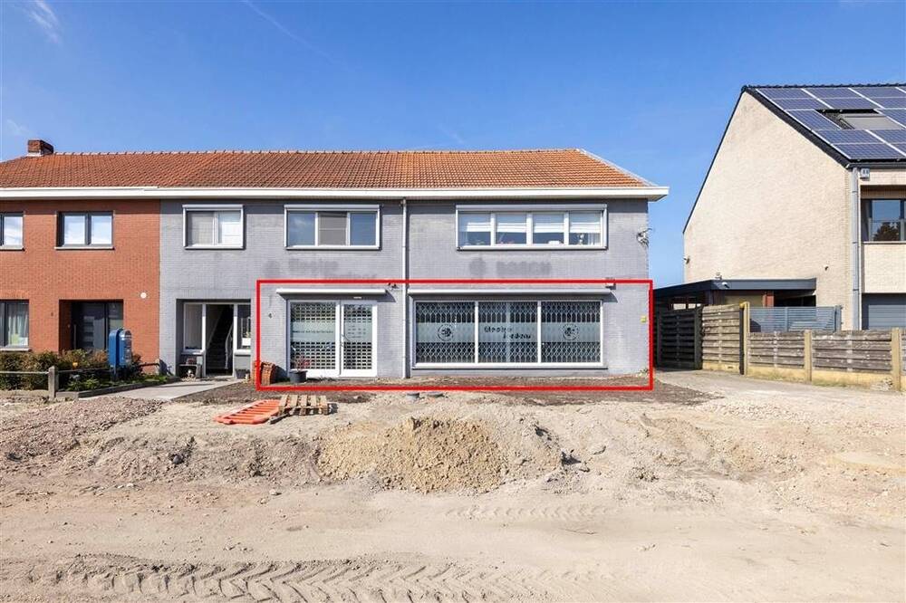 Handelszaak te koop in Malle 2390 249900.00€ slaapkamers 261.00m² - Zoekertje 484311