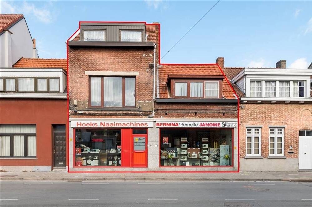 Huis te  koop in Merksem 2170 449000.00€ 3 slaapkamers 346.00m² - Zoekertje 484066