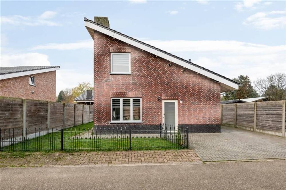Huis te koop in Poppel 2382 228000.00€ 3 slaapkamers 101.00m² - Zoekertje 484620