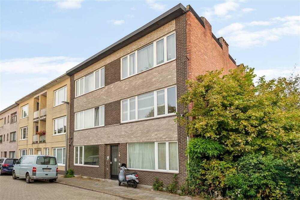 Huis te  koop in Turnhout 2300 995000.00€ 11 slaapkamers 428.00m² - Zoekertje 484661