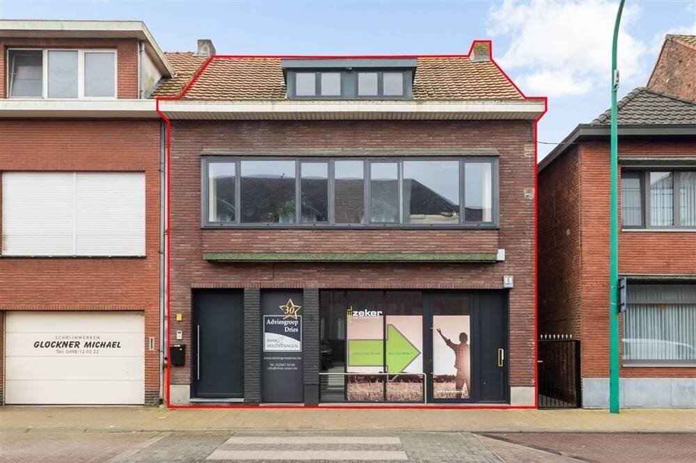 Handelszaak te  koop in Essen 2910 448000.00€ 3 slaapkamers 340.00m² - Zoekertje 484413