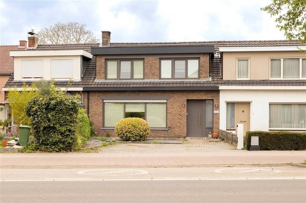 Huis te koop in Malle 2390 329900.00€ 4 slaapkamers 135.00m² - Zoekertje 484356