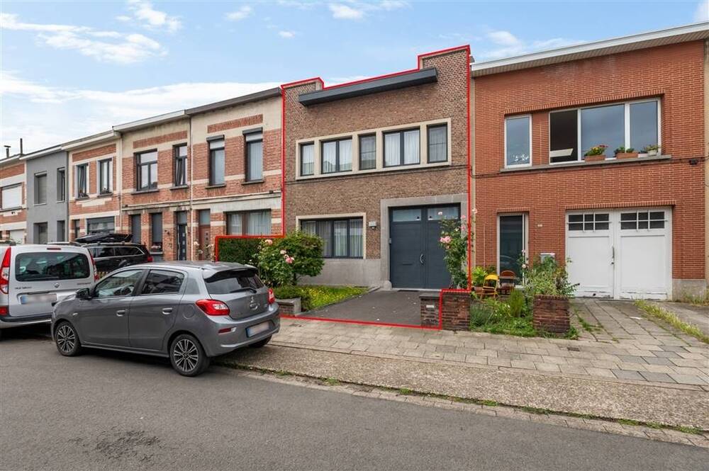 Huis te koop in Deurne 2100 449000.00€ 5 slaapkamers 185.00m² - Zoekertje 484026