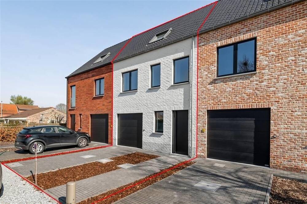 Huis te koop in Kapellen 2950 450000.00€ 4 slaapkamers 228.00m² - Zoekertje 484543