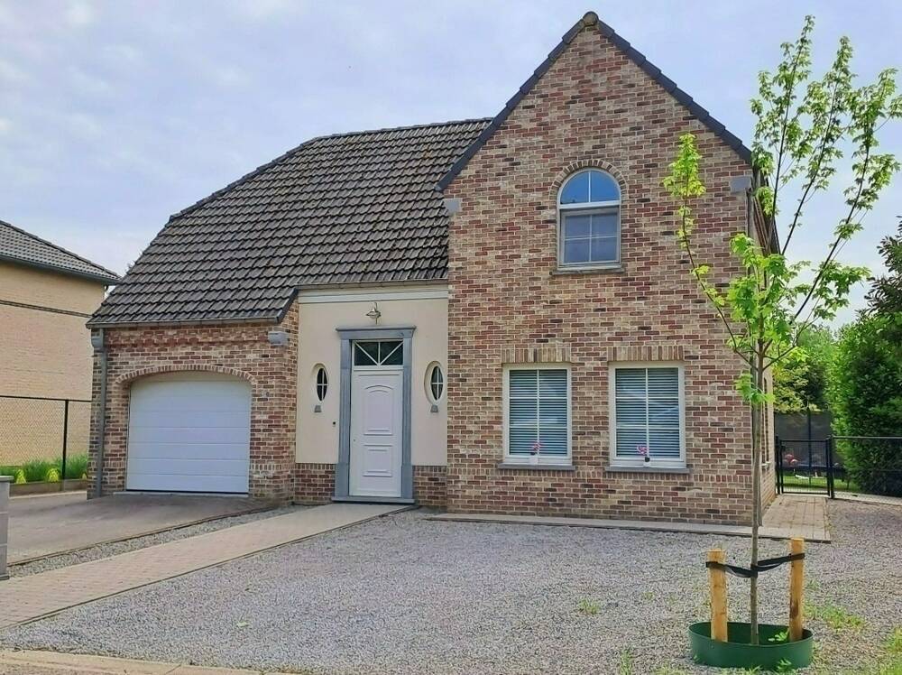 Huis te koop in Olmen 2491 420000.00€ 3 slaapkamers 181.00m² - Zoekertje 485334