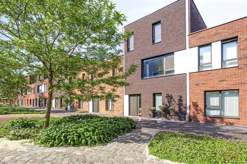 Huis te  koop in Turnhout 2300 365000.00€ 3 slaapkamers 161.00m² - Zoekertje 485641