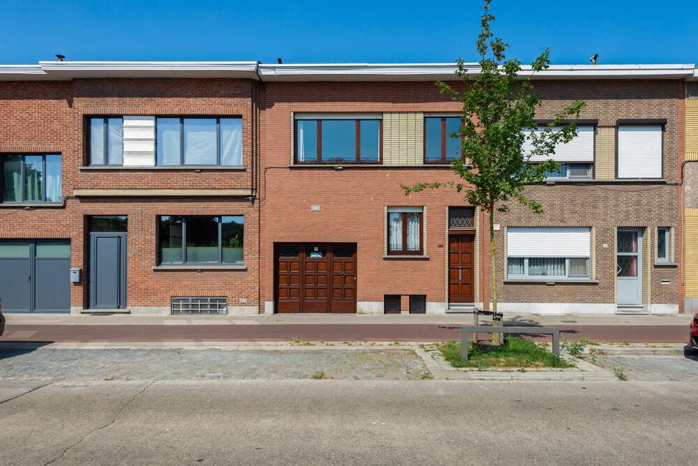Huis te koop in Deurne 2100 399000.00€ 3 slaapkamers 166.00m² - Zoekertje 485806