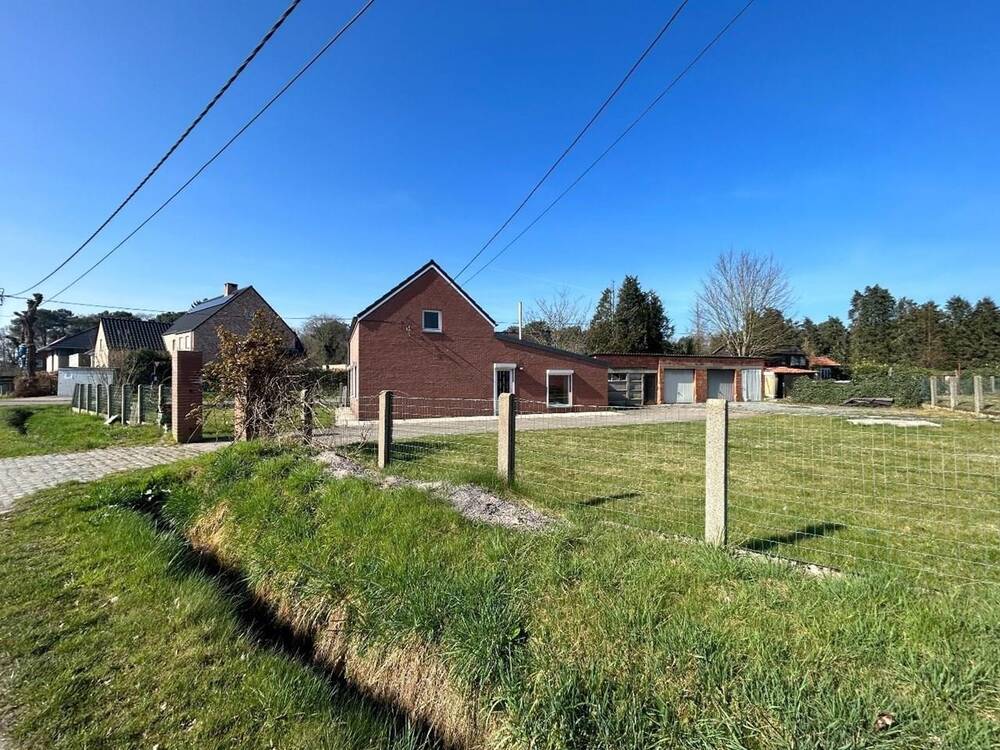 Grond te koop in Geel 2440 229000.00€ slaapkamers m² - Zoekertje 486395