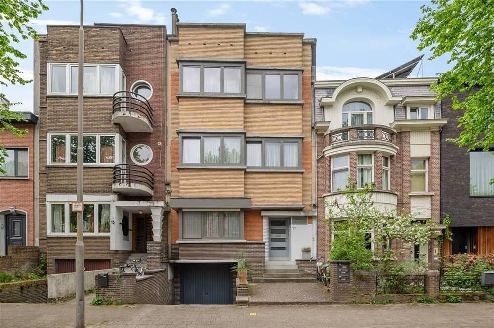 Huis te koop in Mortsel 2640 675000.00€ 5 slaapkamers 264.00m² - Zoekertje 485519