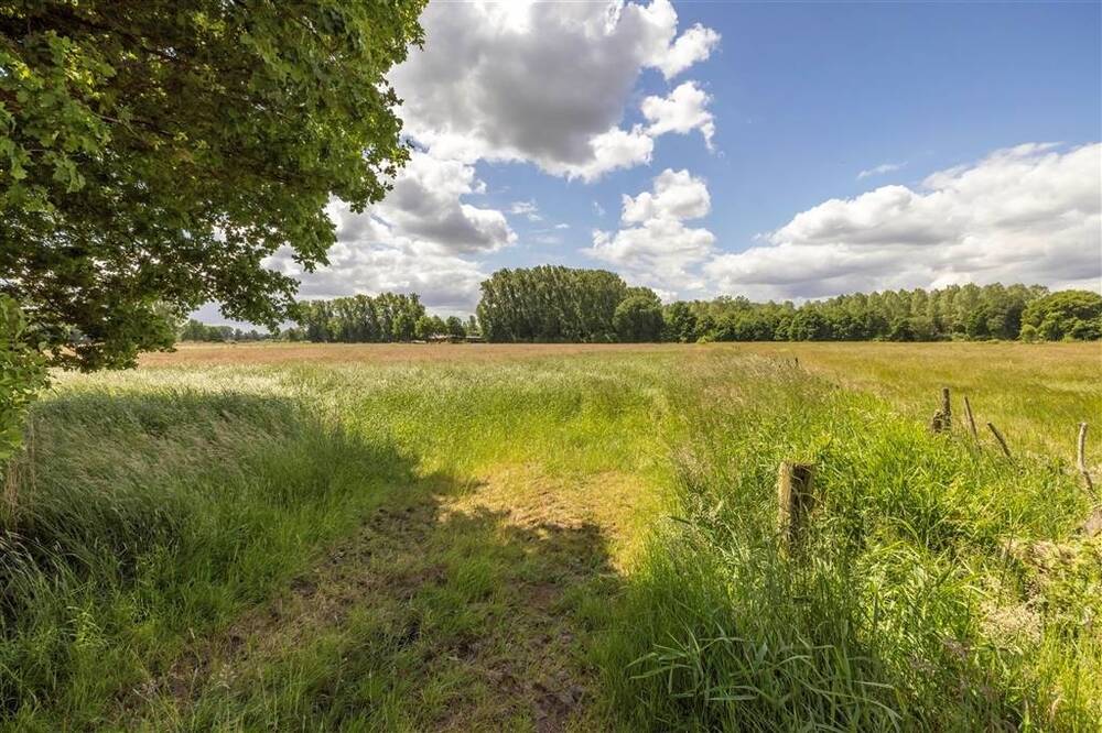 Grond te koop in Heist-op-den-Berg 2220 175000.00€ slaapkamers m² - Zoekertje 486711