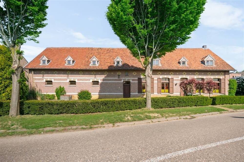 Huis te koop in Geel 2440 595000.00€ 4 slaapkamers 270.00m² - Zoekertje 486635