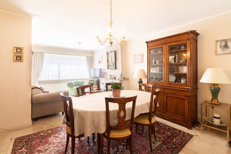 Appartement te koop in Berchem 2600 250000.00€ 2 slaapkamers 65.00m² - Zoekertje 486990