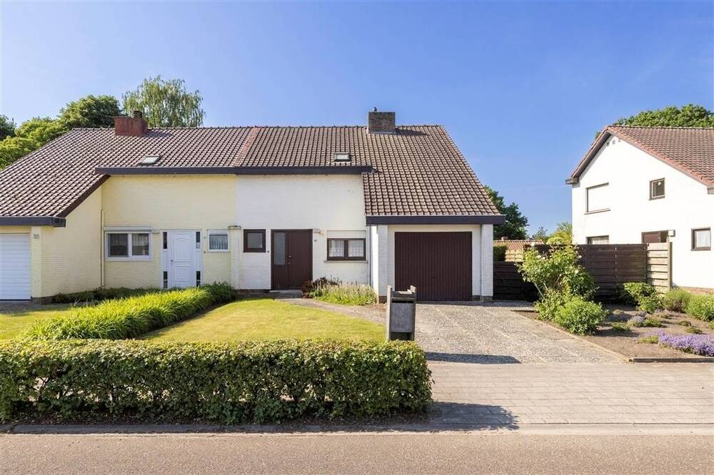 Huis te koop in Herentals 2200 325000.00€ 3 slaapkamers 131.00m² - Zoekertje 486908