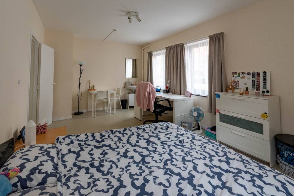 Kot te huur in Berchem 2600 635.00€ slaapkamers m² - Zoekertje 488812
